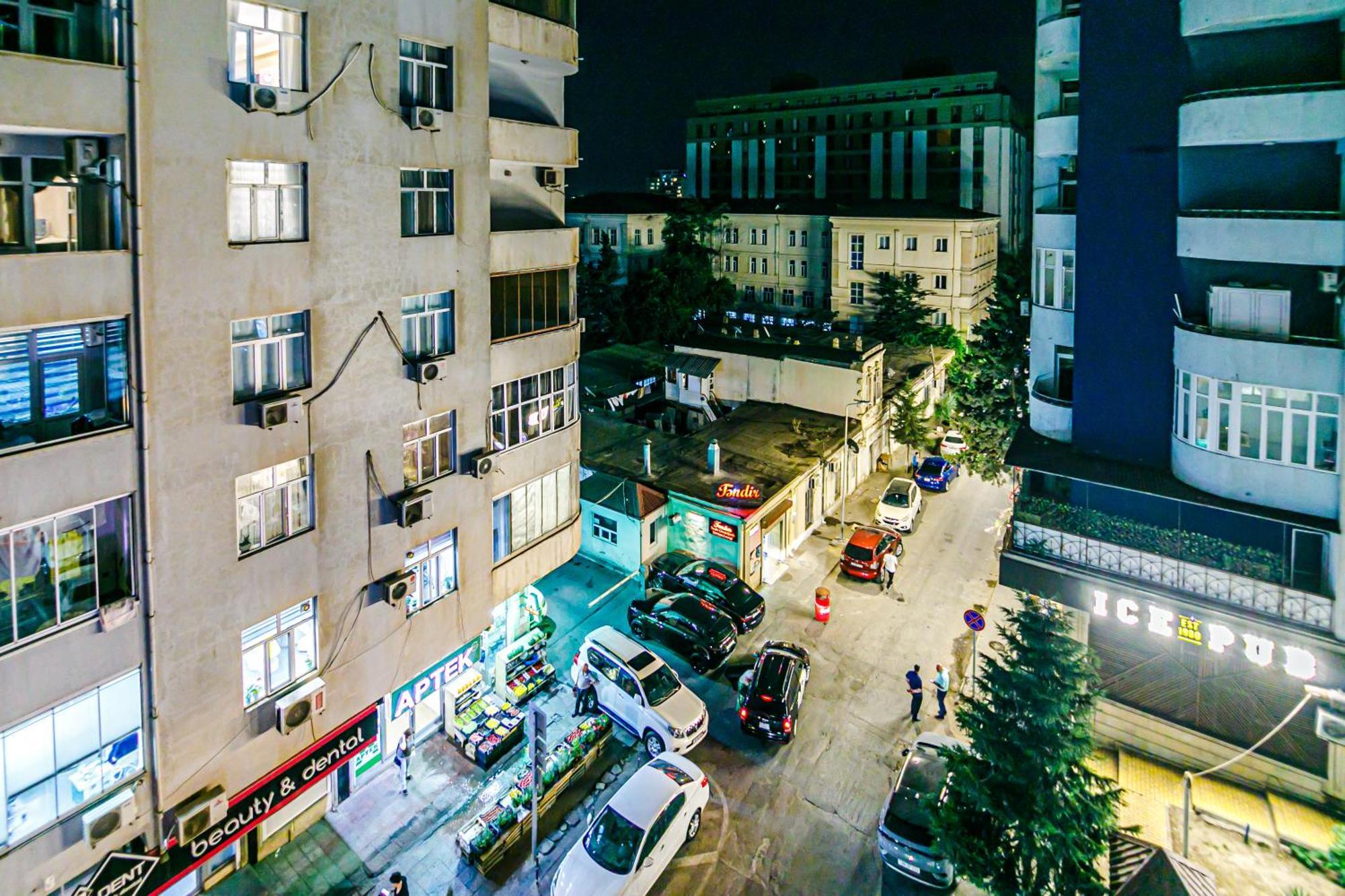 Nizami Apartment By Baku Housing Buitenkant foto