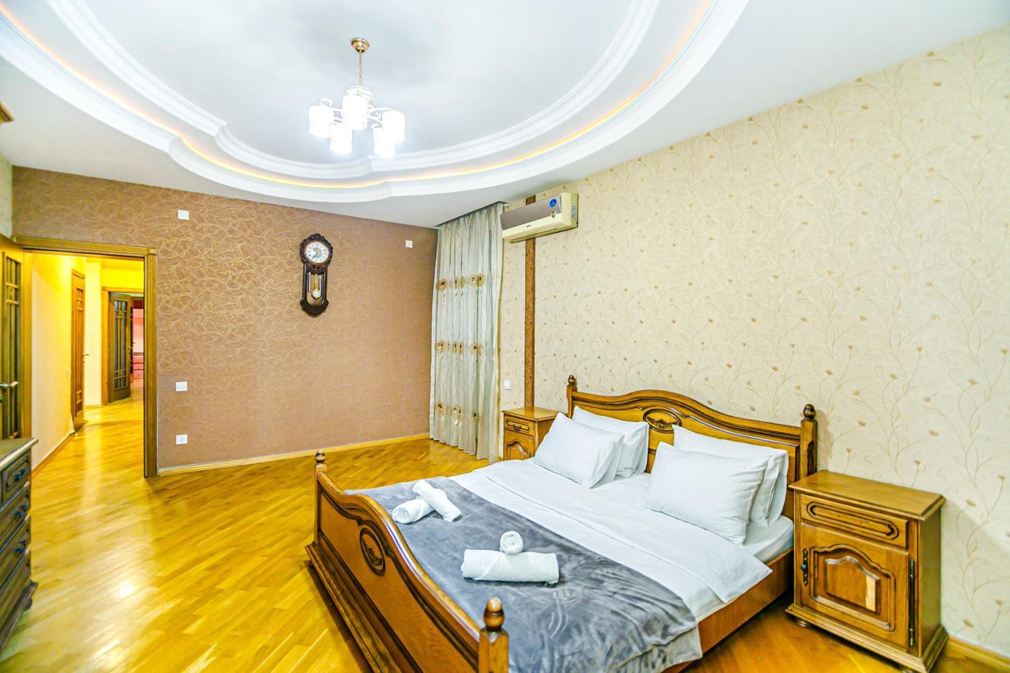 Nizami Apartment By Baku Housing Buitenkant foto